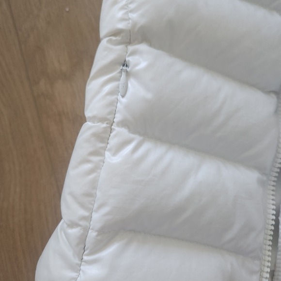 Kids Moncler vest - Picture 7 of 8